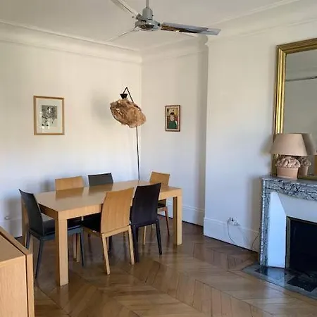 Nice Five Flat Near Bastille *