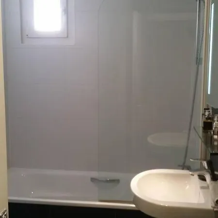 Nice Five Flat Near Bastille דירה